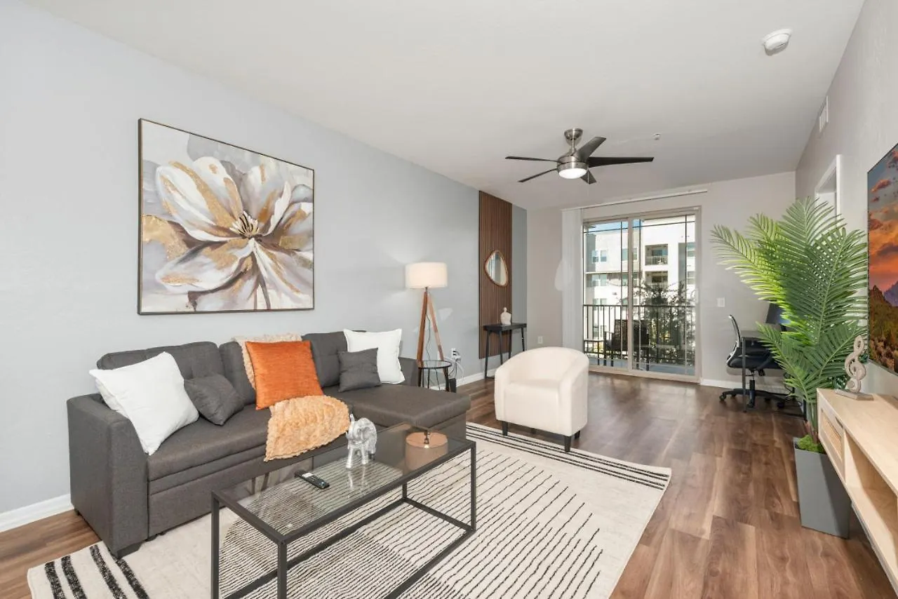 Modern 2Br-Spring Training! W Pool, Gym & Parking Apartment Tempe 0*,